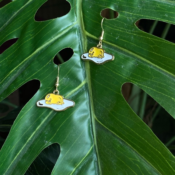 Funky egg earrings - Picture 2 of 6